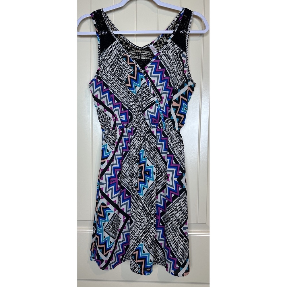 Xhilaration‎ multicolor geometric print sleeveless short dress sz S crochet